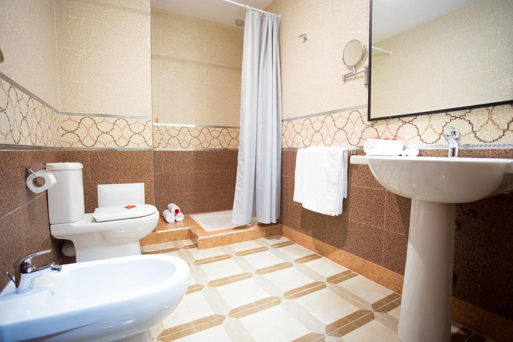 Appart Hotel Les Ambassadeurs Marrakesh Exteriör bild